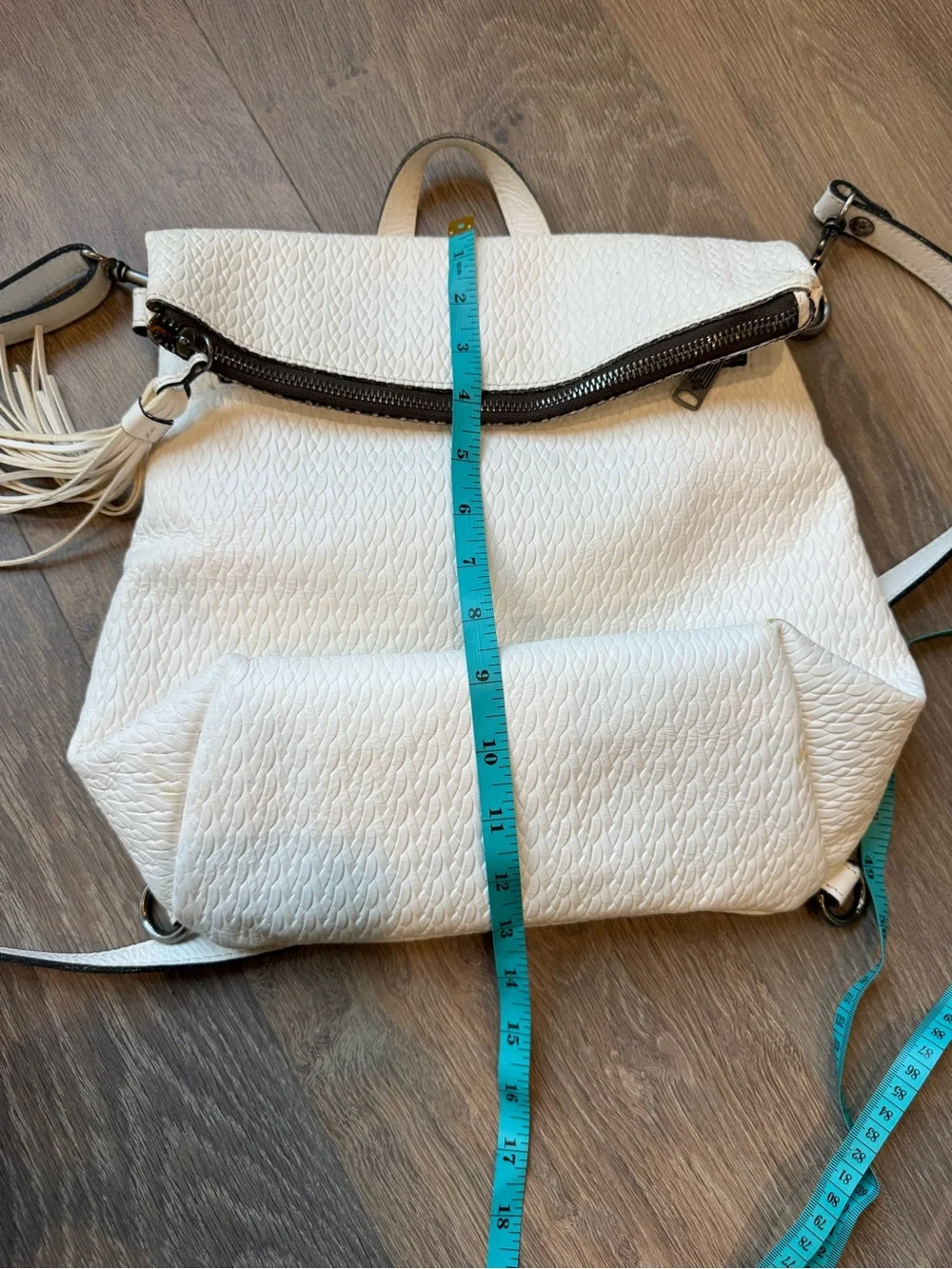 Patricia Nash White Leather Convertible Hobo backpack Crossbody NWOT
